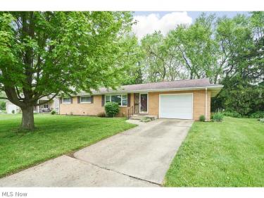 362 Whittier Avenue NW, North Canton, OH 44720