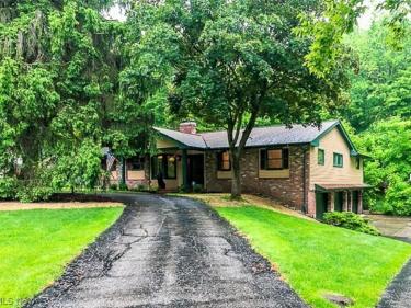 810 Beech Hill Road, Mayfield Village, OH 44143